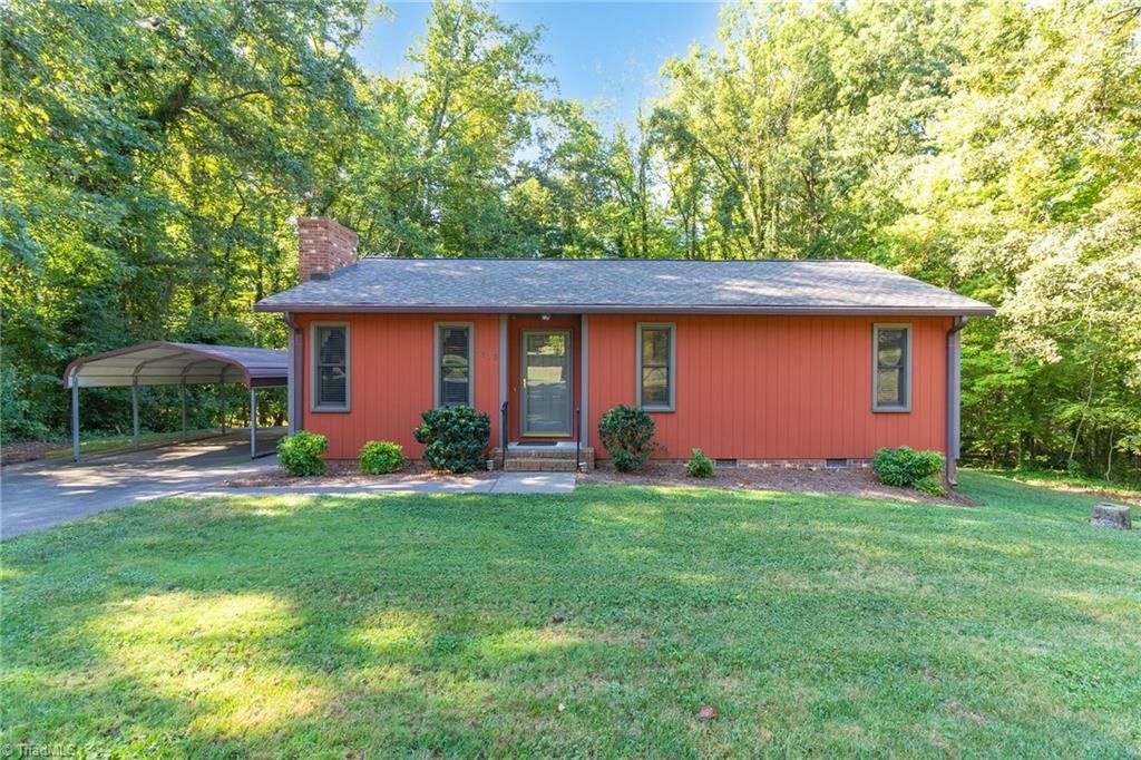5720 Birchdale Drive, Winston-salem, NC 27106