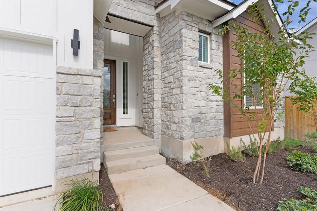 313 West Faulkner ST, Liberty Hill, TX 78642