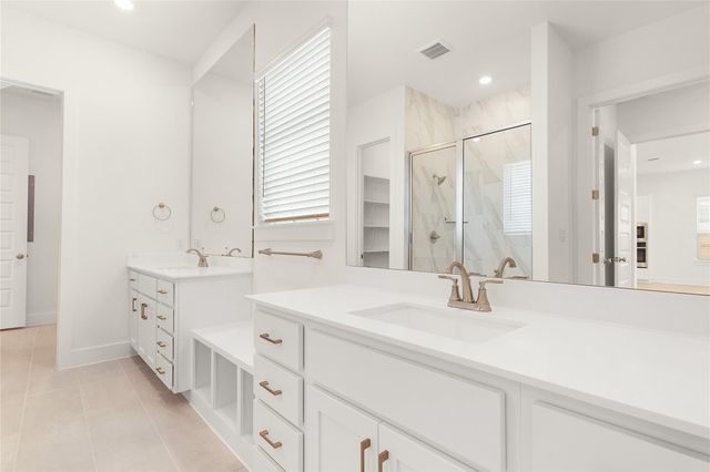 313 West Faulkner ST, Liberty Hill, TX 78642