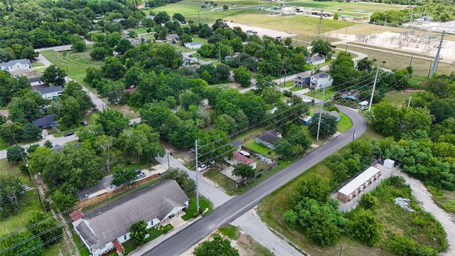 2304 Avenue D, Rosenberg, TX 77471