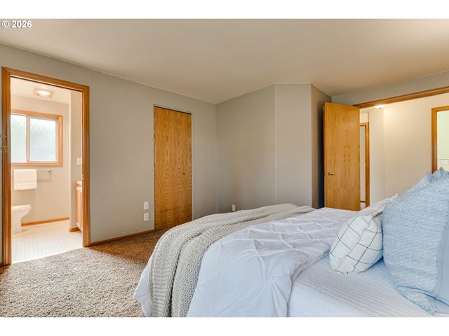 3850 LANCASTER Dr, Eugene, OR 97404