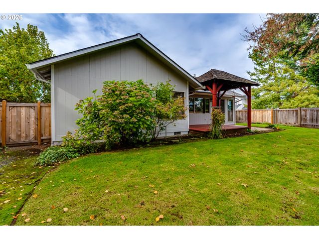 3850 LANCASTER Dr, Eugene, OR 97404