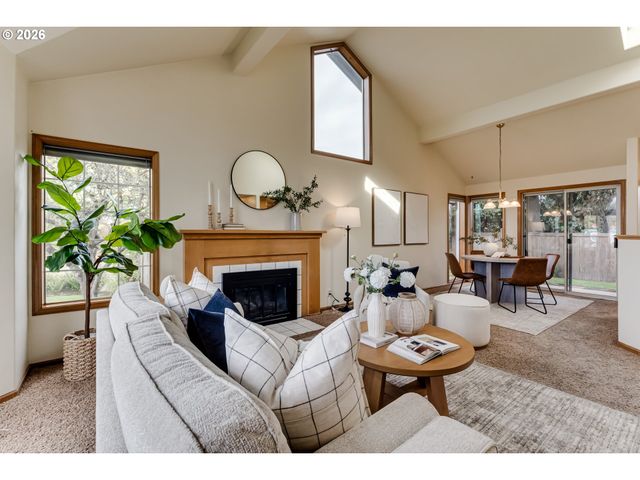 3850 LANCASTER Dr, Eugene, OR 97404