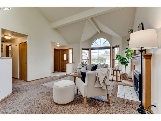 3850 LANCASTER Dr, Eugene, OR 97404