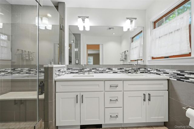 3830 Ole Jule Lane, Mattituck, NY 11952