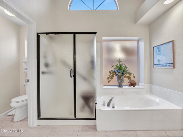 8933 W ROSEMONTE Drive, Peoria, AZ 85382