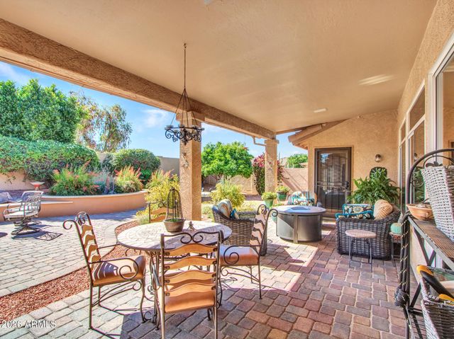 8933 W ROSEMONTE Drive, Peoria, AZ 85382