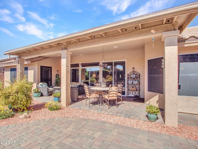 8933 W ROSEMONTE Drive, Peoria, AZ 85382