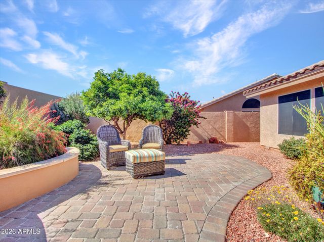 8933 W ROSEMONTE Drive, Peoria, AZ 85382