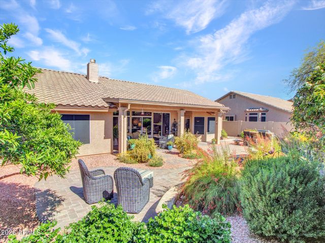 8933 W ROSEMONTE Drive, Peoria, AZ 85382