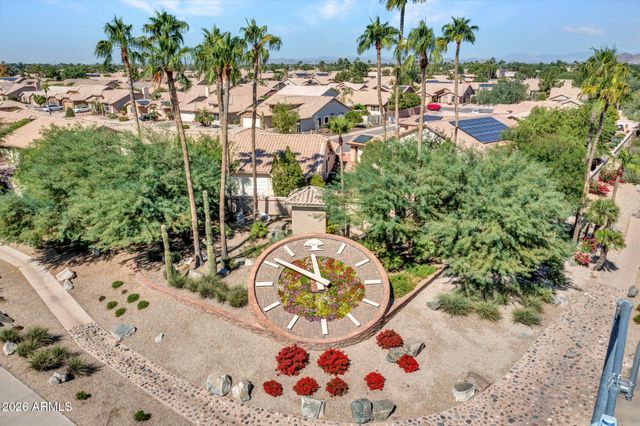 8933 W ROSEMONTE Drive, Peoria, AZ 85382