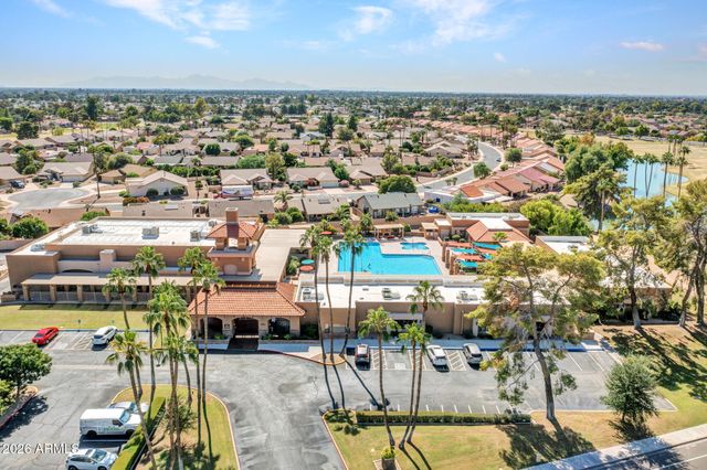 8933 W ROSEMONTE Drive, Peoria, AZ 85382