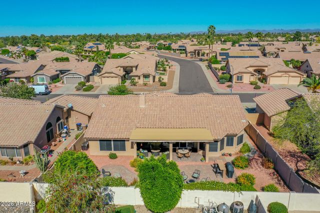 8933 W ROSEMONTE Drive, Peoria, AZ 85382