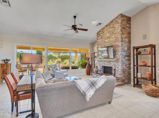 8933 W ROSEMONTE Drive, Peoria, AZ 85382