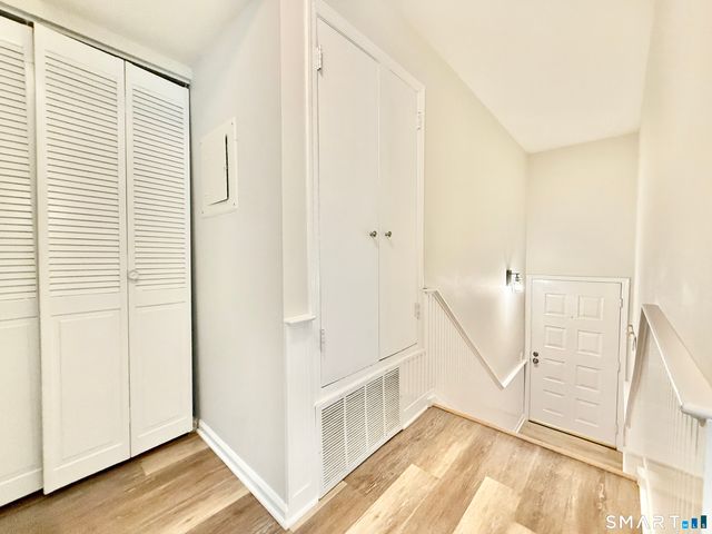 129 Rowayton Woods Drive 129, Norwalk, CT 06854