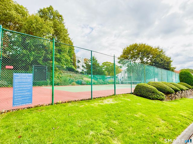 129 Rowayton Woods Drive 129, Norwalk, CT 06854