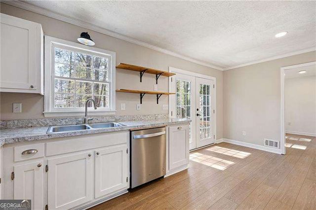 55 Presidential Drive, Dallas, GA 30157