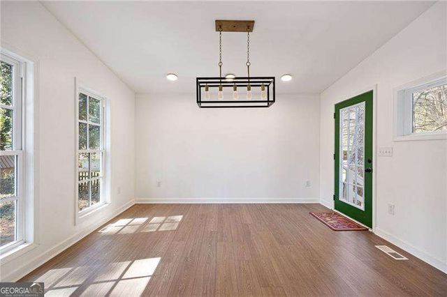 55 Presidential Drive, Dallas, GA 30157