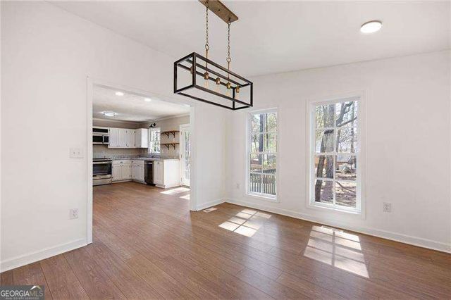 55 Presidential Drive, Dallas, GA 30157