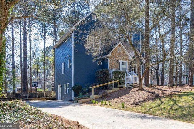 55 Presidential Drive, Dallas, GA 30157