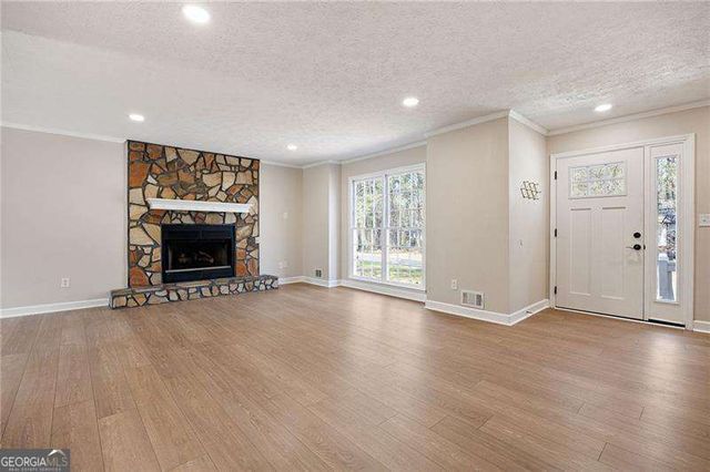 55 Presidential Drive, Dallas, GA 30157