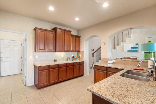 970 Parkview DR, Canyon Lake, TX 78133