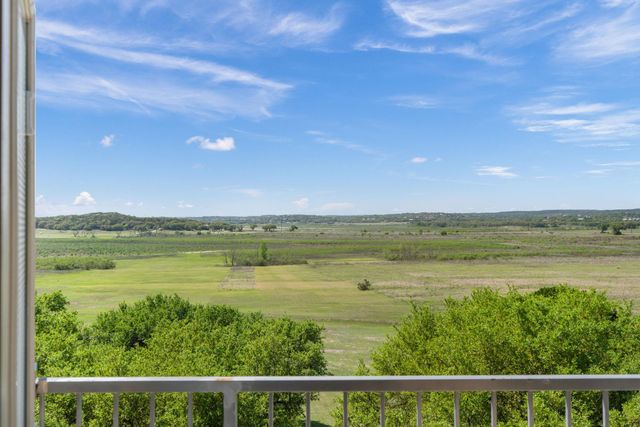 970 Parkview DR, Canyon Lake, TX 78133