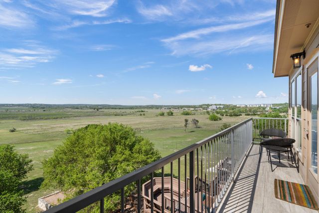 970 Parkview DR, Canyon Lake, TX 78133