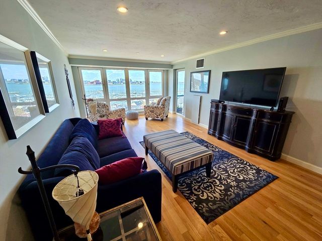2001 Marina Dr 605, Quincy, MA 02171