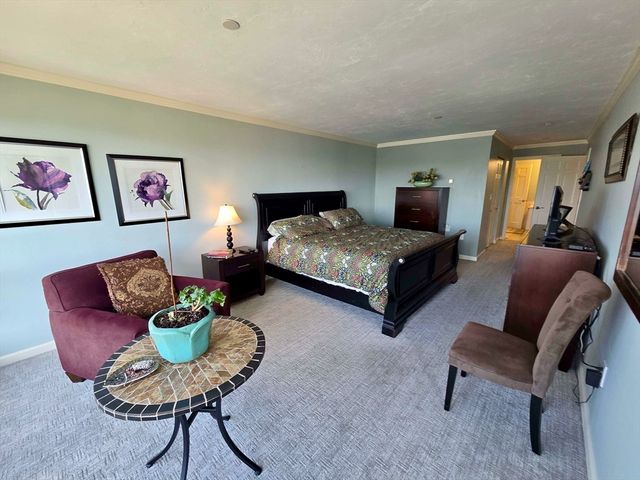 2001 Marina Dr 605, Quincy, MA 02171