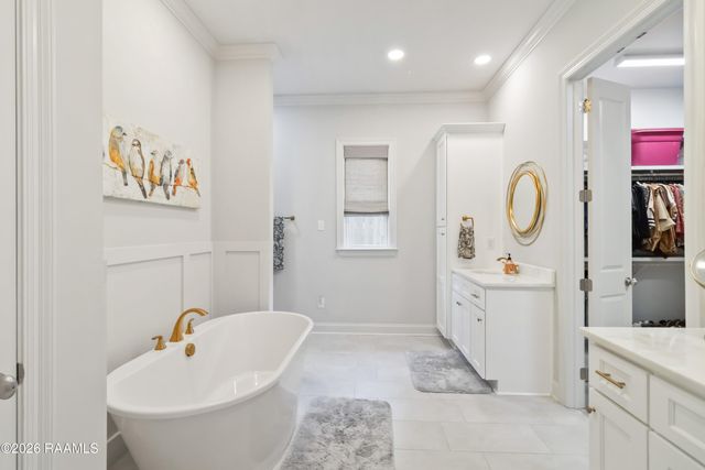 220 Treescape Drive, Lafayette, LA 70508