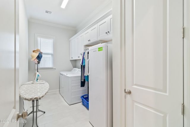 220 Treescape Drive, Lafayette, LA 70508