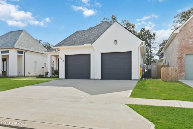 220 Treescape Drive, Lafayette, LA 70508