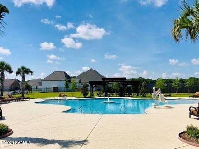 220 Treescape Drive, Lafayette, LA 70508