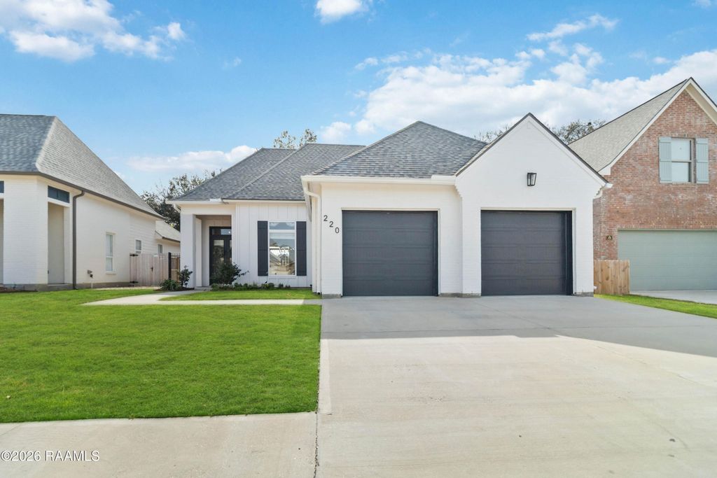 220 Treescape Drive, Lafayette, LA 70508