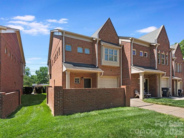 4670 Dabney Vigor Drive, Charlotte, NC 28209