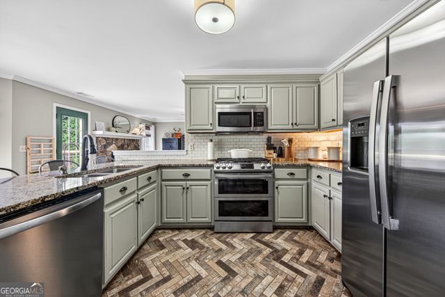 221 Grand Magnolia Lane, Clarkesville, GA 30523