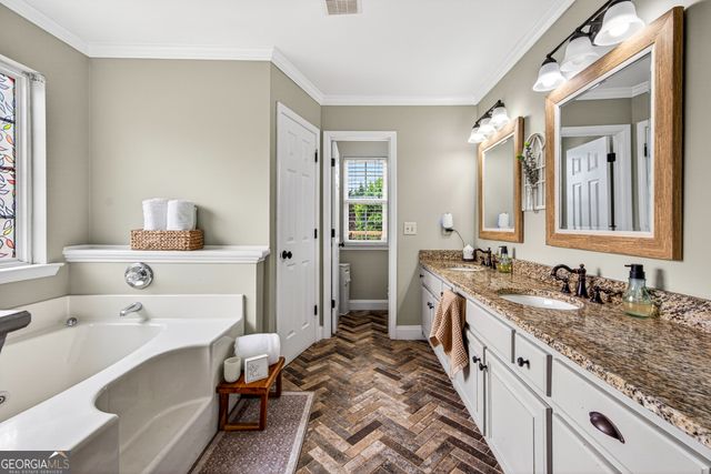 221 Grand Magnolia Lane, Clarkesville, GA 30523