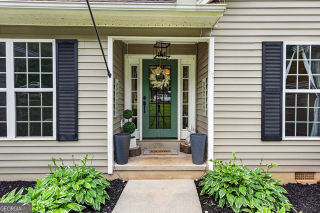 221 Grand Magnolia Lane, Clarkesville, GA 30523