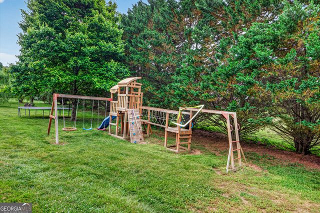 221 Grand Magnolia Lane, Clarkesville, GA 30523