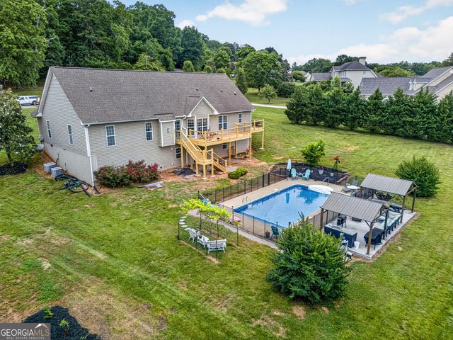 221 Grand Magnolia Lane, Clarkesville, GA 30523