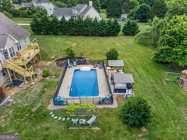 221 Grand Magnolia Lane, Clarkesville, GA 30523