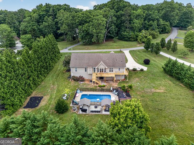 221 Grand Magnolia Lane, Clarkesville, GA 30523