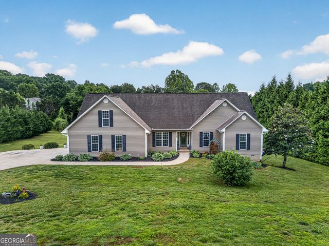 221 Grand Magnolia Lane, Clarkesville, GA 30523