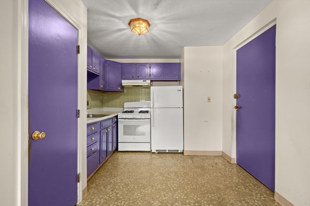 135 Willard St 8, Quincy, MA 02169