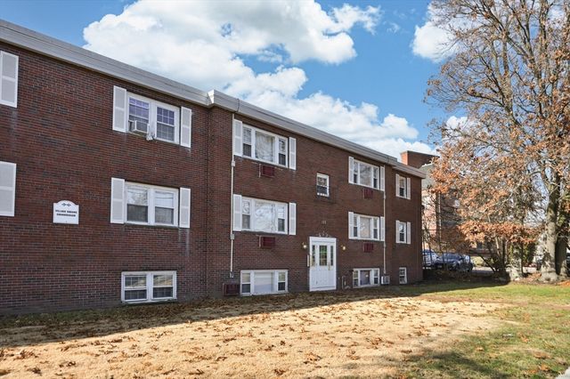 135 Willard St 8, Quincy, MA 02169