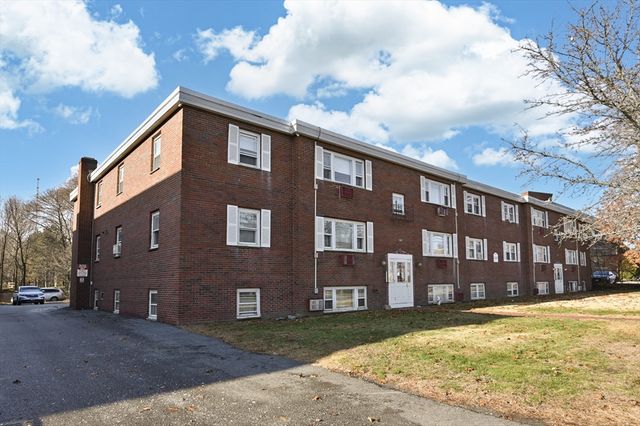 135 Willard St 8, Quincy, MA 02169