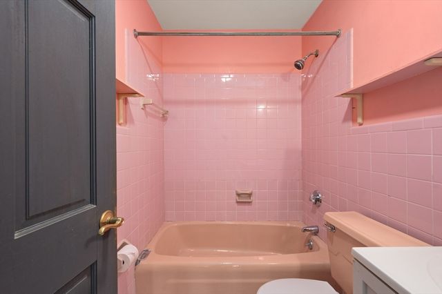 135 Willard St 8, Quincy, MA 02169