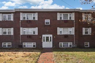 135 Willard St 8, Quincy, MA 02169