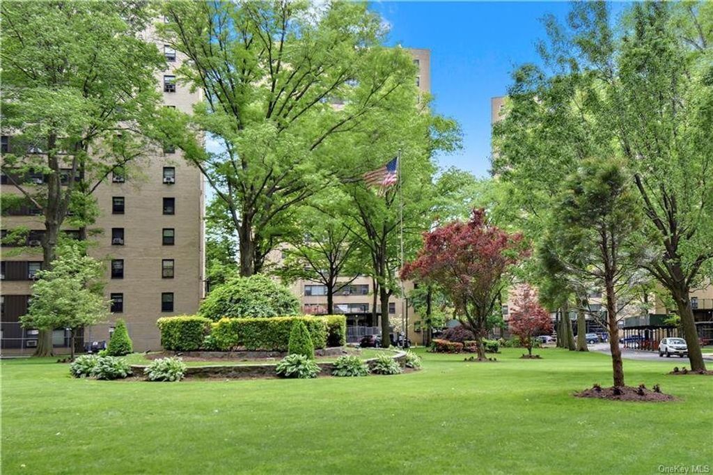 5 Fordham hill Oval 11h, Bronx, NY 10458